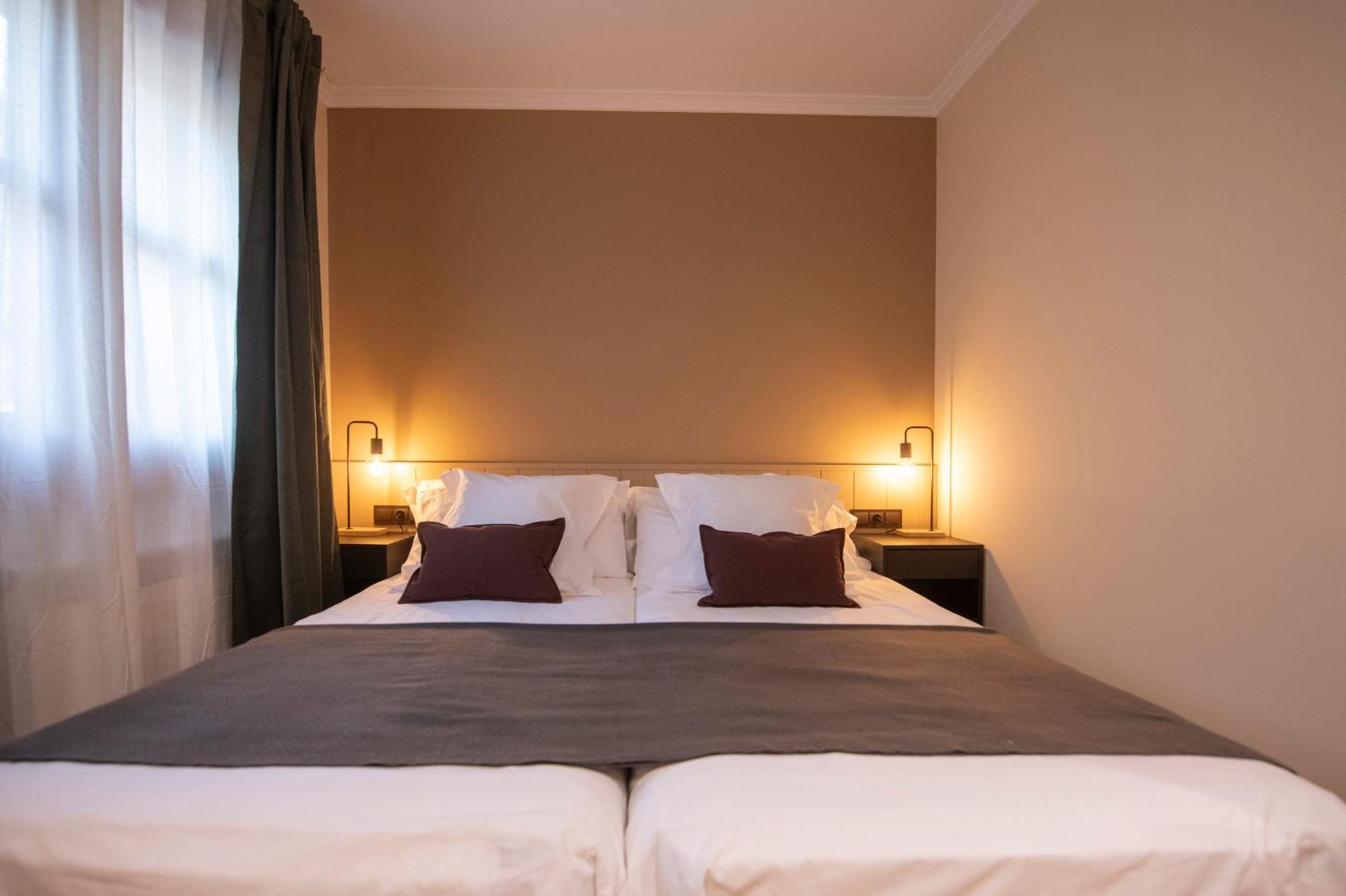 Hotel Siuranella Сиурана Екстериор снимка