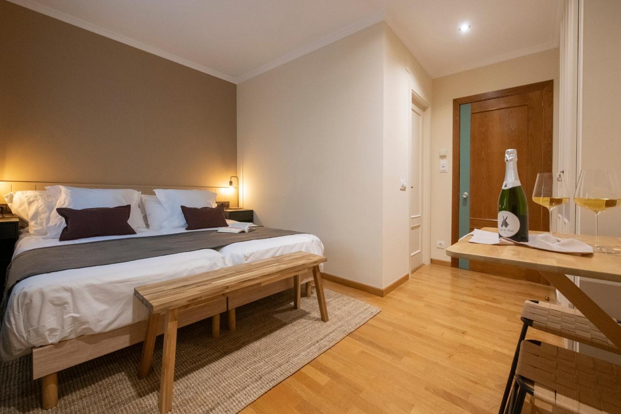 Hotel Siuranella Сиурана Екстериор снимка