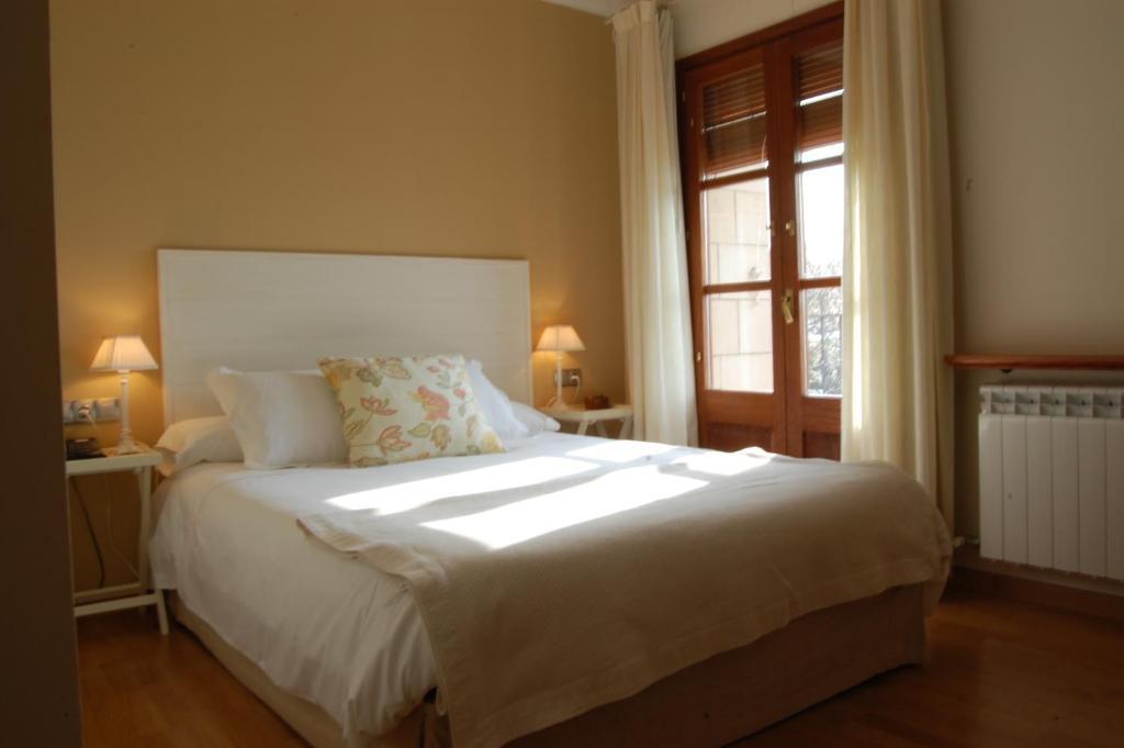 Hotel Siuranella Сиурана Екстериор снимка