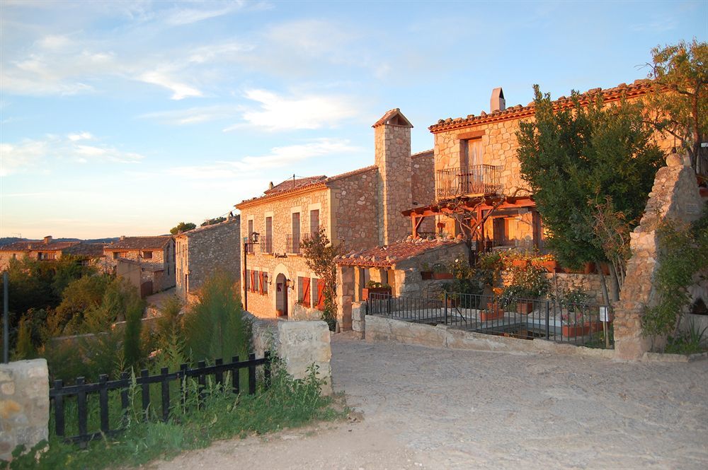 Hotel Siuranella Сиурана Екстериор снимка